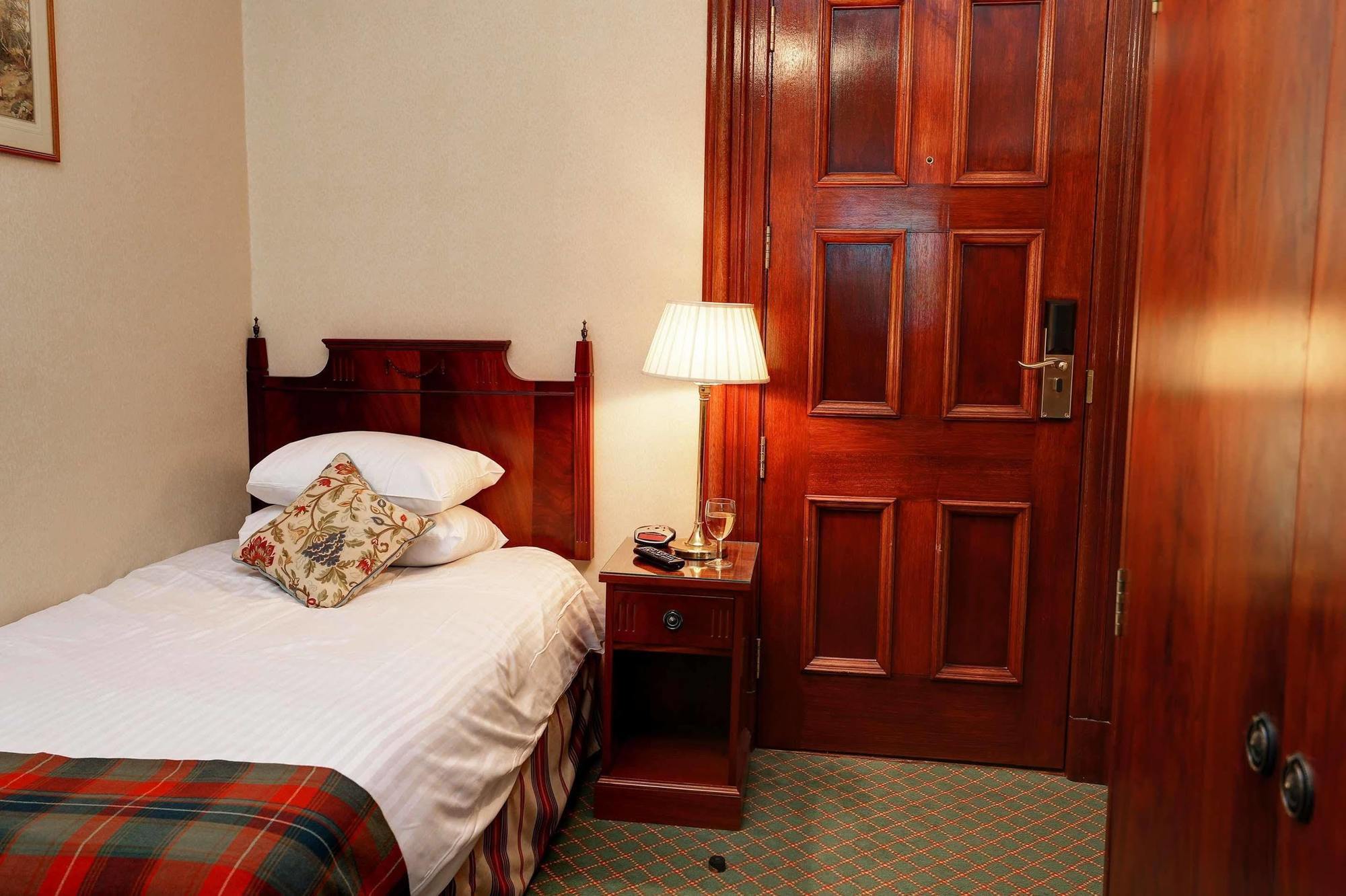 Best Western Cartland Bridge Hotel Lanark Chambre photo